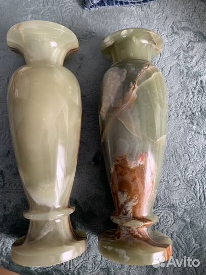 Ваза из оникса