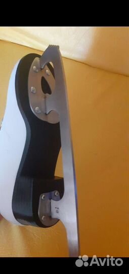 Коньки фигурные