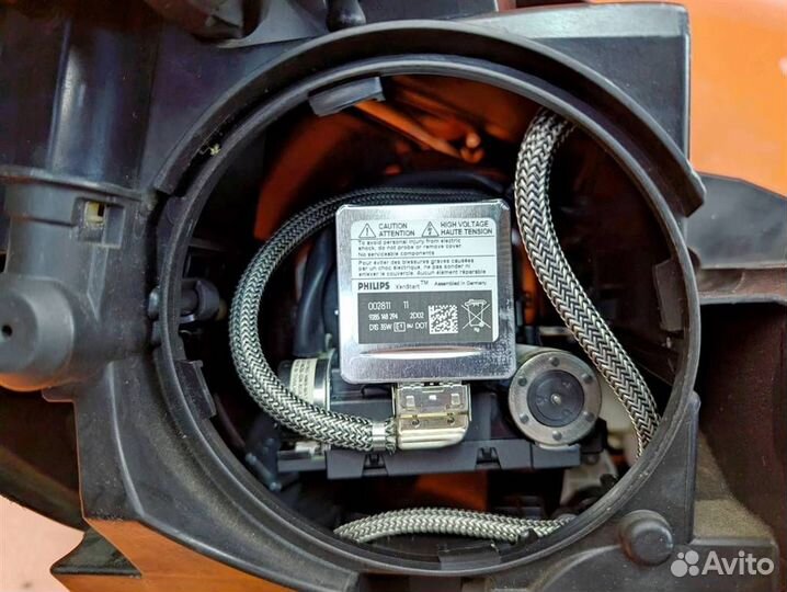 Фара левая w204 C-class 271.820