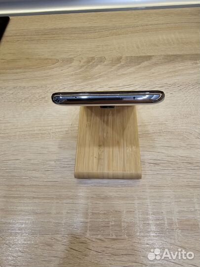 Мобильные телефоны