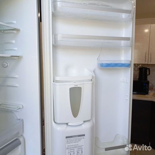 Холодильник LJ electrocool