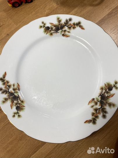 Тарелки Япония шишки / кедровые ветки