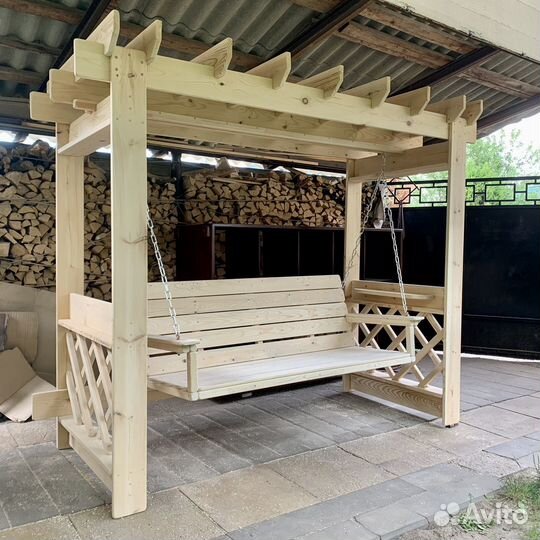 Качели деревянные