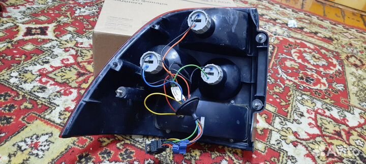 Задняя правая фара priora 2