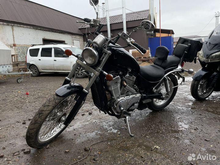 Suzuki intruder 400 vs400