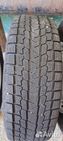 Yokohama Ice Guard SUV G075 215/70 R16 100Q