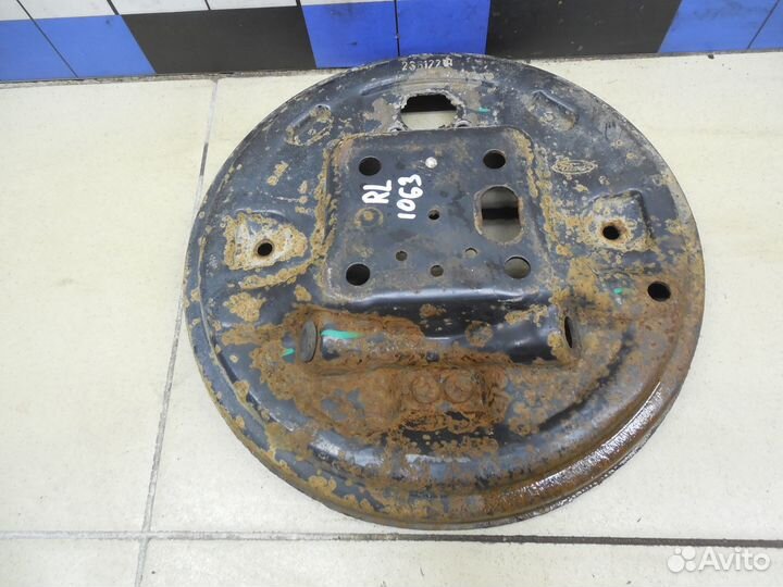 Щит опорный задний левый Fusion 2002-2012