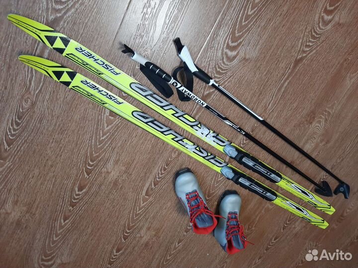 Беговые лыжи