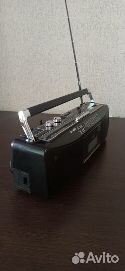 Sharp QT 249 Z (BK) кассетная магнитолла