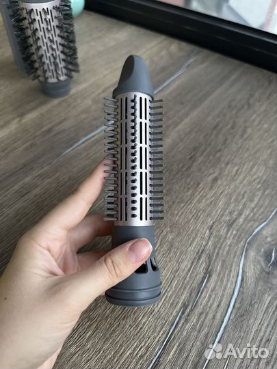 Фен-щетка Philips Dynamic VolumeBrush HP8664/00