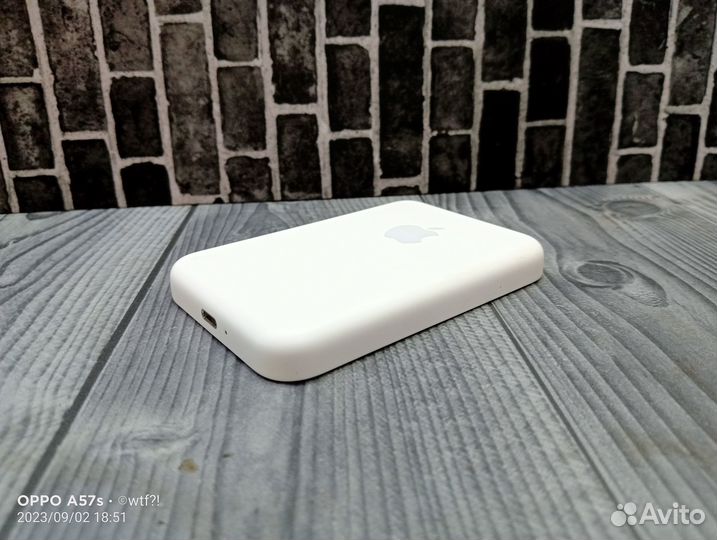 Внешний аккумулятор MagSafe Battary Pack