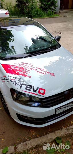 Наклейка на авто