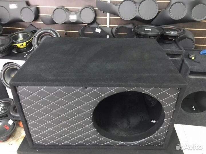 Короб под 15 сабвуфер на 200 трубе (кожа)