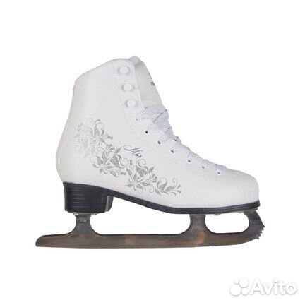 Фигурные коньки с мехом новые