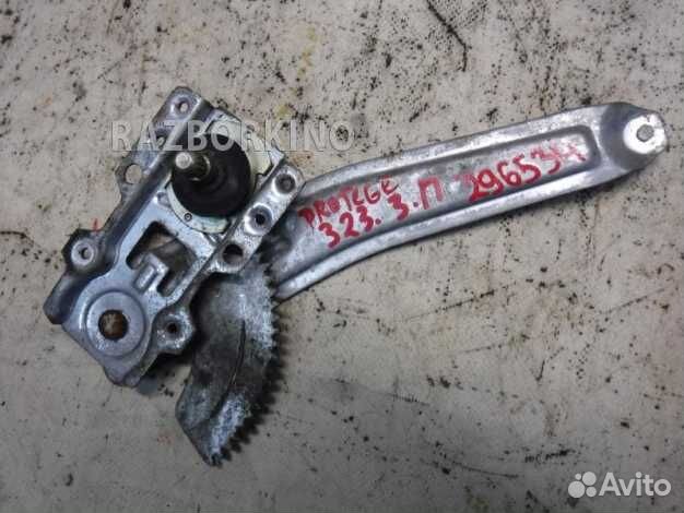 Стеклоподъемник механический задний правый