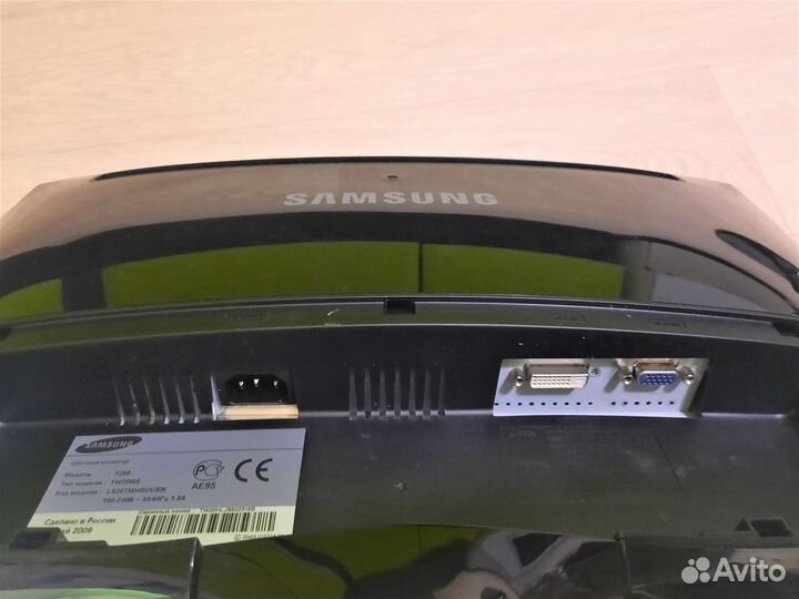 Монитор Samsung syncmaster T200