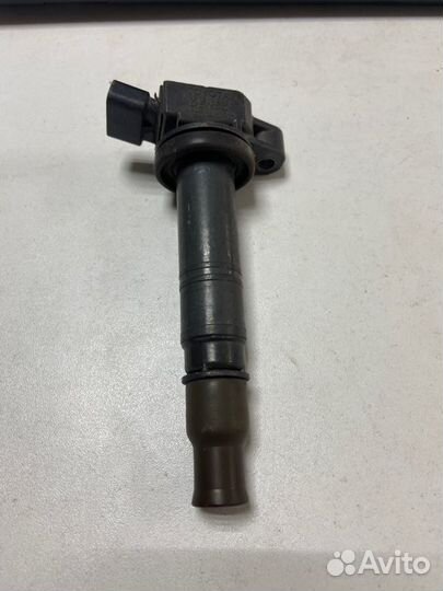 Катушка зажигания Toyota Corolla E12 1.6 2004