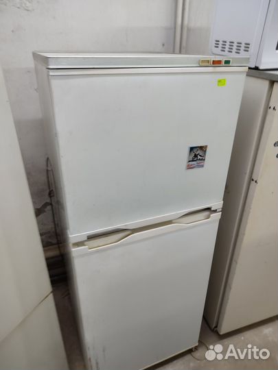 Холодильник бирюса