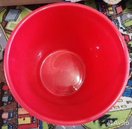 Пластиковые ящики б/у и ведро 10 л