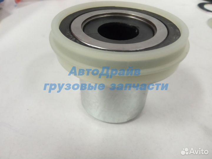 Комплект шкворня поворотного кулака на сторну MAN