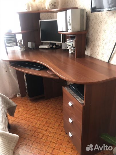Компьютерный стол