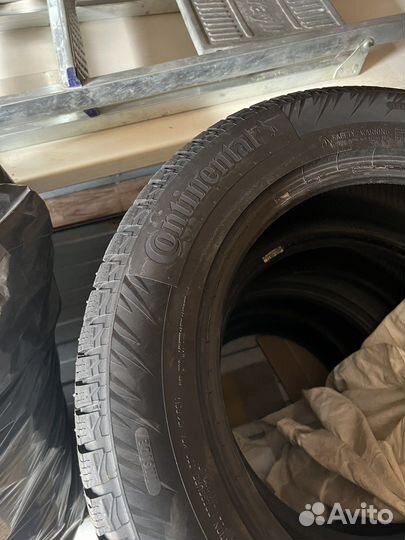 Continental IceContact 2 215/65 R17 103