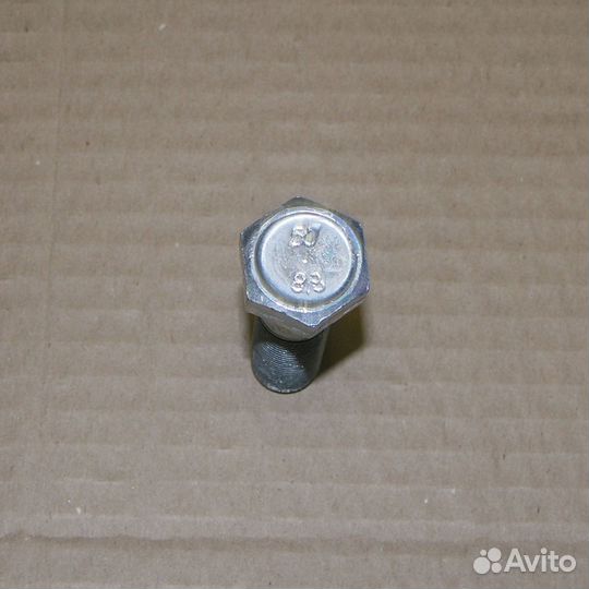 Болт М16*1,5* 60 (8,8 S24) буксирного устройства