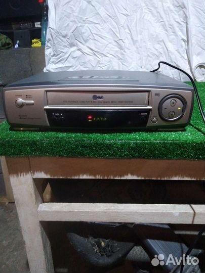 Видео магнитофон LG