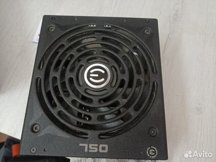 Evga supernova 750W G2L 80+ gold