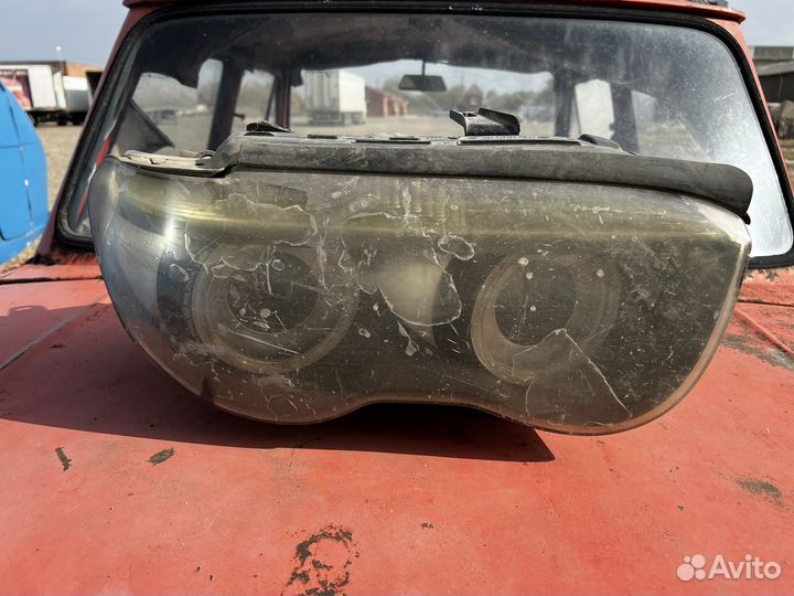 Правая фара bmw 7 e65/e66
