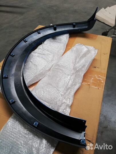 Расширитель Mitsubishi L200 KL KK 7407A627BA