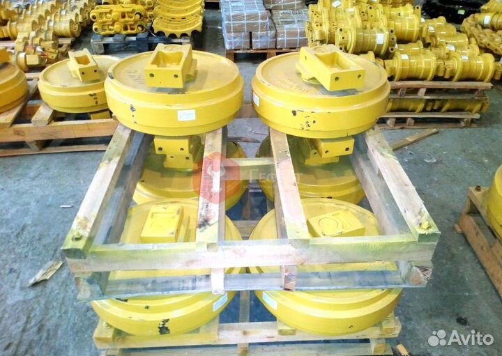 Ленивец Komatsu PC200-8M0 20Y-30-00642