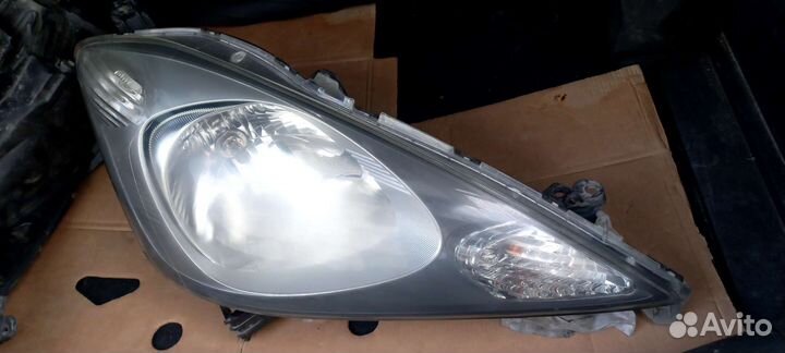 Фара Honda FIT перд. правая