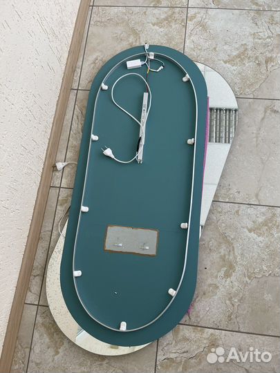 Зеркало с подсветкой и пультом управления