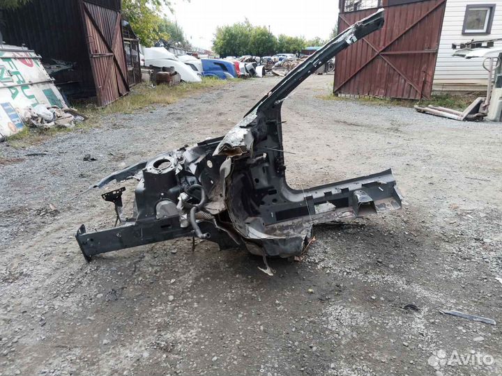 Audi A4 Четверть передняя правая (склад)