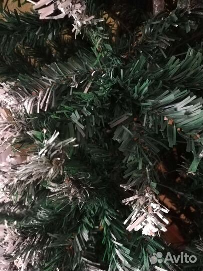 Елка искусственная