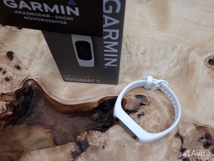 Фитнес-браслет Garmin Vivosmart 5, emea, White