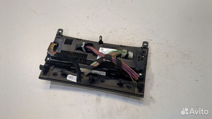 Переключатель отопителя Mercedes E W212, 2010