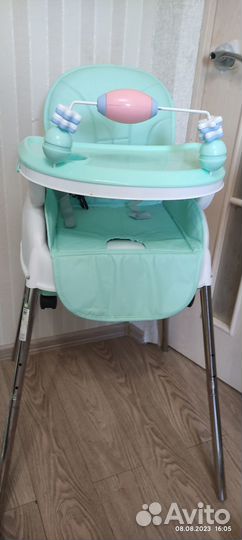 Продам детский раскладной стульчик со столиком
