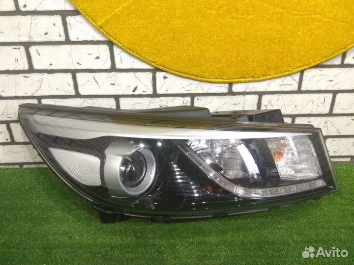 Фара передняя Kia Carnival Yp3 2014-2020