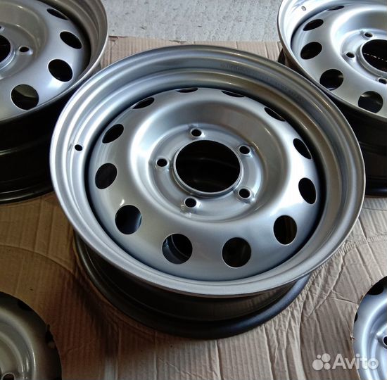 Диски R15 на Нива Урбан Шеви Нива УАЗ