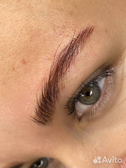 Перманентный татуаж бровей