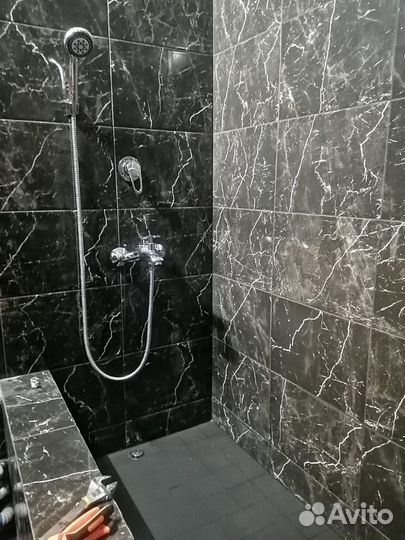 Ремонт ванной и туалета. Плиточник