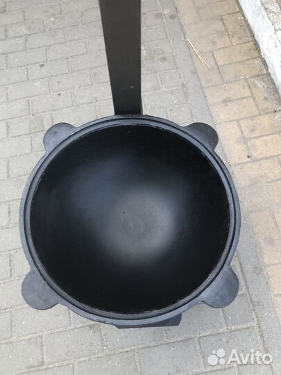 Казан чугунный 12л с печкой трубой