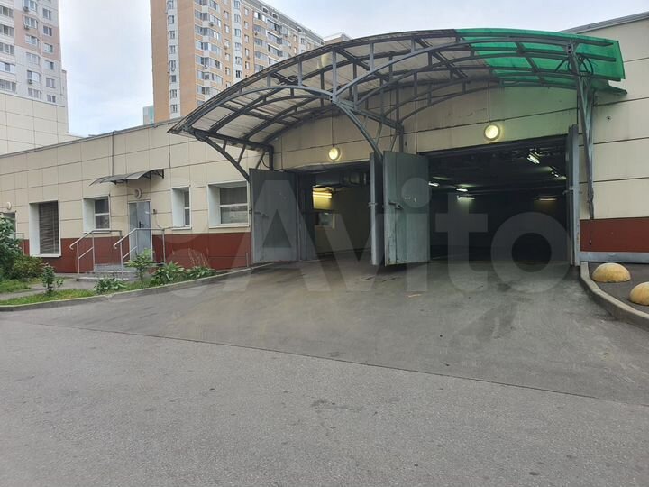 Здание, 6301 м²