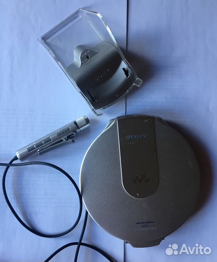 Sony CD Walkman D-NE10 Atrac3 Plus MP3