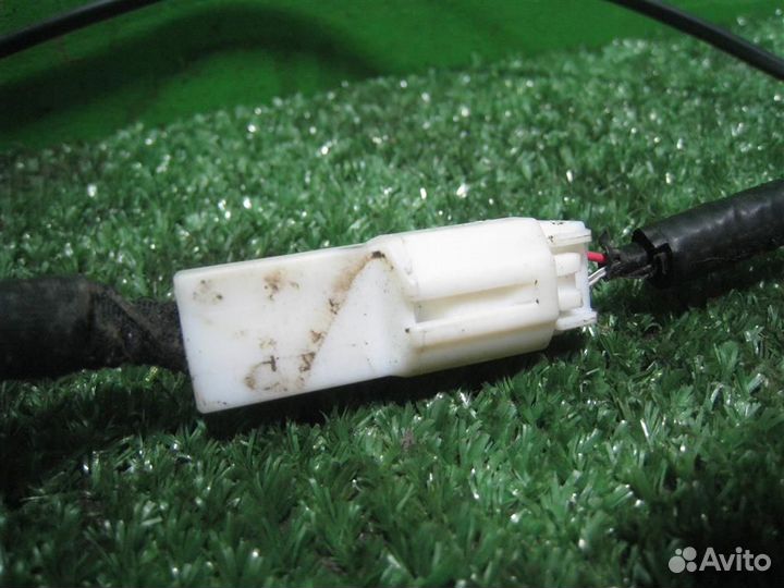 Замок ремня безопасности задний левый Toyota Vers