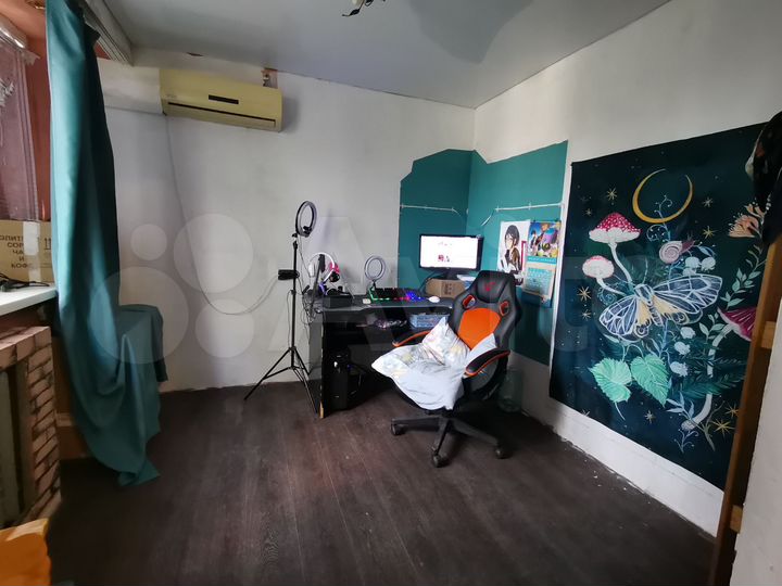 2-к. квартира, 38 м², 3/3 эт.