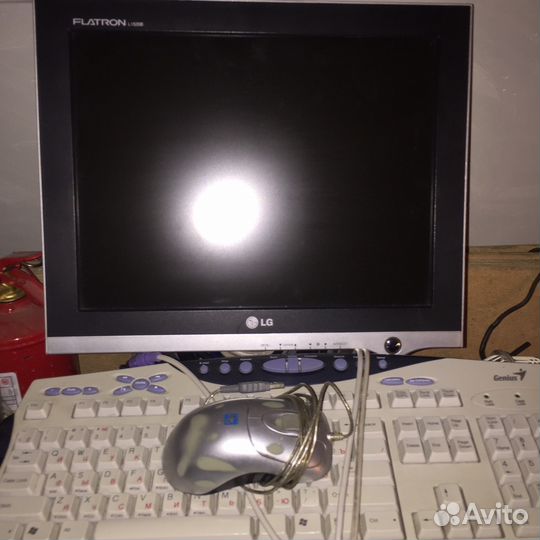 Монитор + системщик, мышь, клавиатура