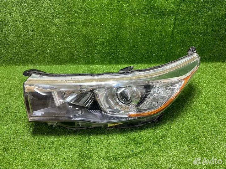 Фара передняя левая Toyota Highlander 2014